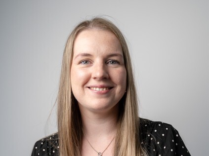 Bethan Announces April’s Promotion to Account Executive