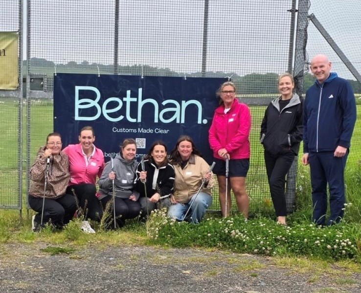 Bethan backs Women's Golf Academy at Oldmeldrum Golf Cl...